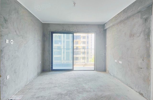华发依山郡3室2厅96.56㎡60万二手房图片