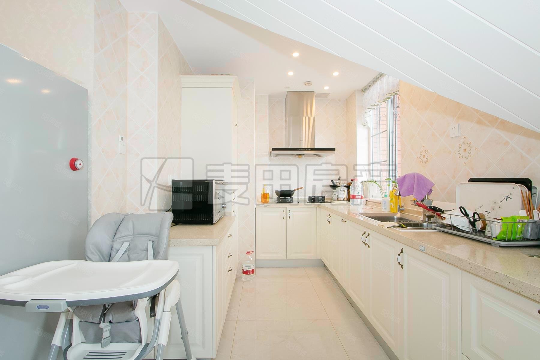 玫瑰御園4室2廳2衛(wèi)178.16㎡南北1650萬