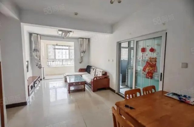 精装修 购物方便 正规商品房 中间楼层 南北通透 近医院