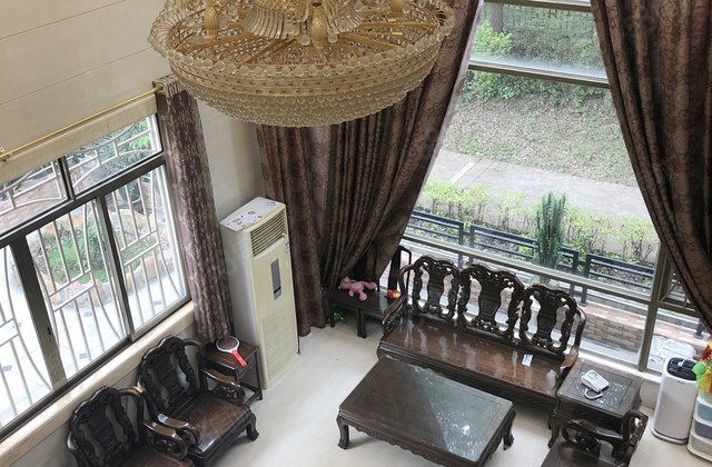 凯丽山庄别墅,占地213方,安静位置豪装,现场比图片靓保养好