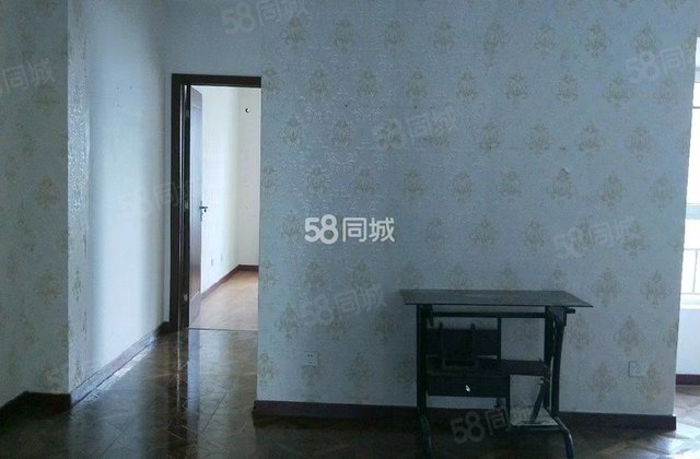 西湖馨苑2室2厅1卫边套带11²地下室好楼层一梯两户高性价比