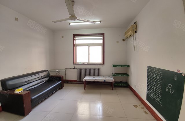 诚售！孝心一楼，南北通透，正规三室，边户，老一中外国语文轩