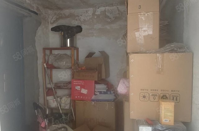 急售文轩！外国语！一中！农行家属院一楼带院！