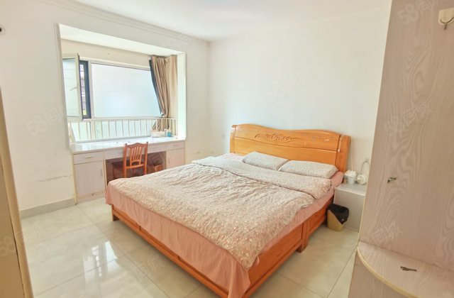 看房随时近医院 房东诚心卖送车储价格可议电梯洋房孝心一楼