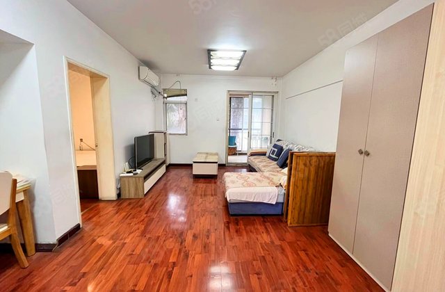 万科城市花园1室2厅71.48㎡148万二手房图片