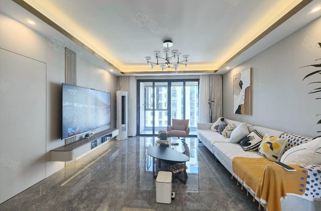 朗悦府嘉园4室2厅154.23㎡320万二手房图片