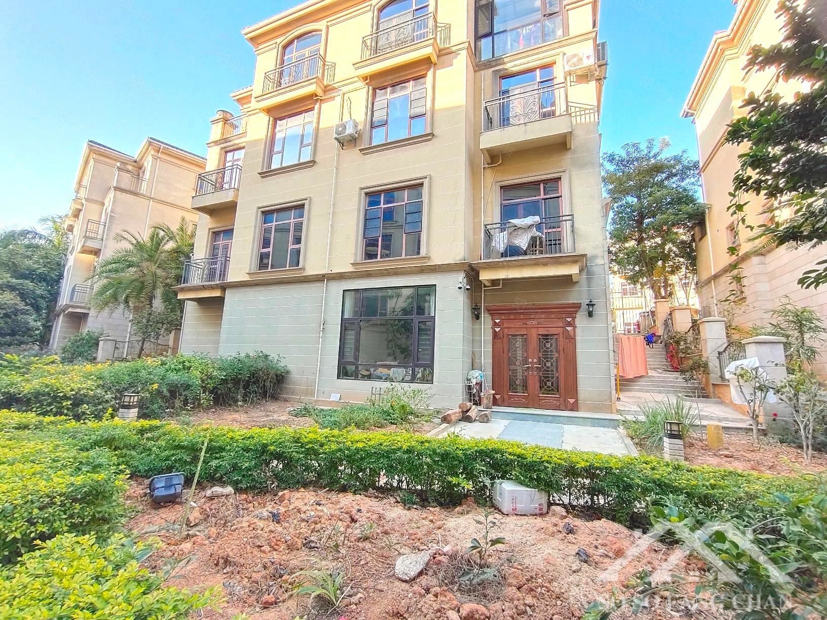 别墅单价1w漳州港中心地段景观视野开阔直面高尔夫球场