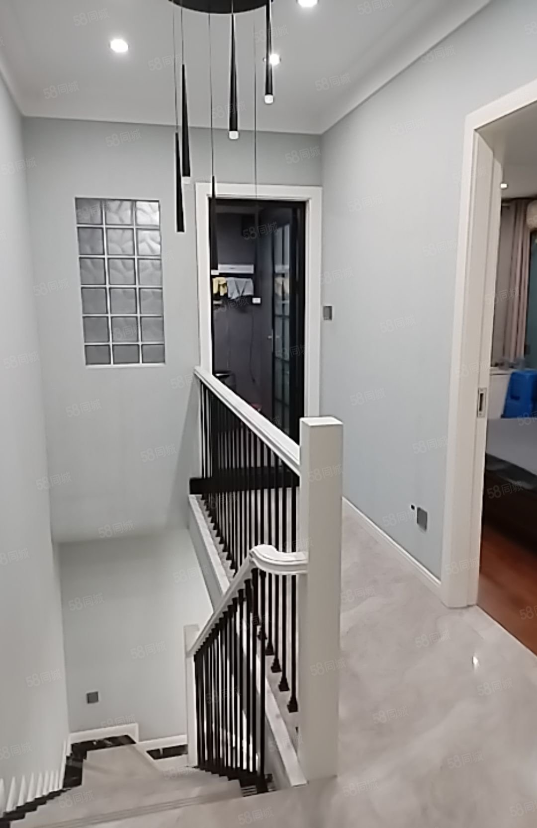 东方明珠城市花园3室2厅2卫89.62㎡东北89万