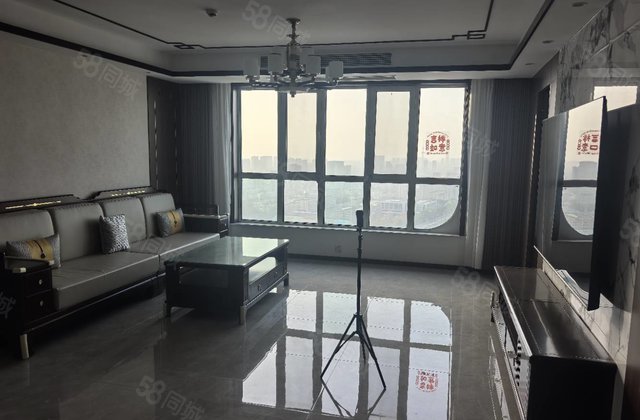 中泰御湖湾3室2厅134㎡96万二手房图片