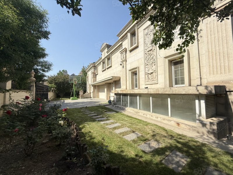 財(cái)富公館6室4廳8衛(wèi)1500㎡南北8400萬