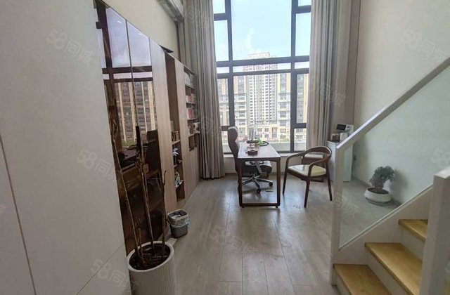 徒骇河边 电梯 复式 两室 双卫精装 可按揭实用73平