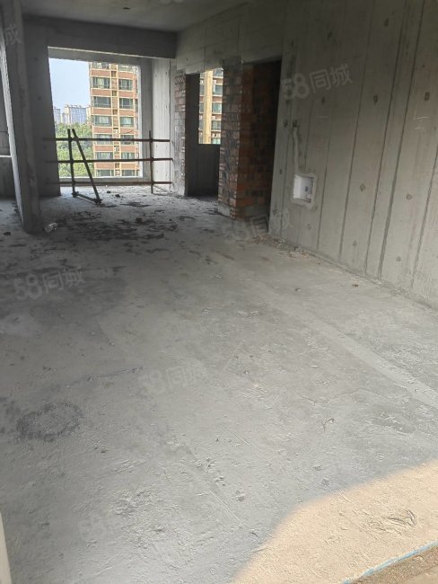 【10图】新6中旁3989一平126平四房好楼层加一万送车位,云岭山庄-郴州