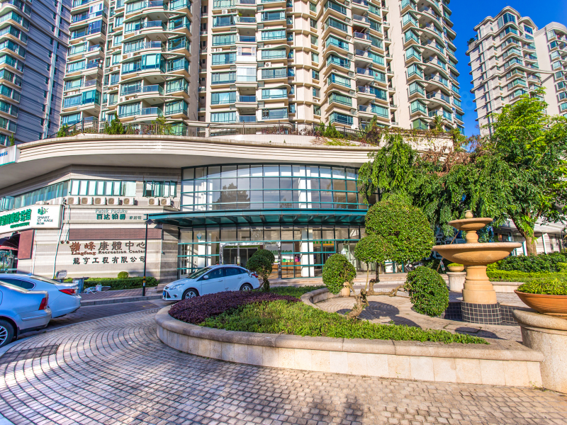 凯茵新城岭峰18 品质小区配套齐全价格可谈 送车位可租2千6