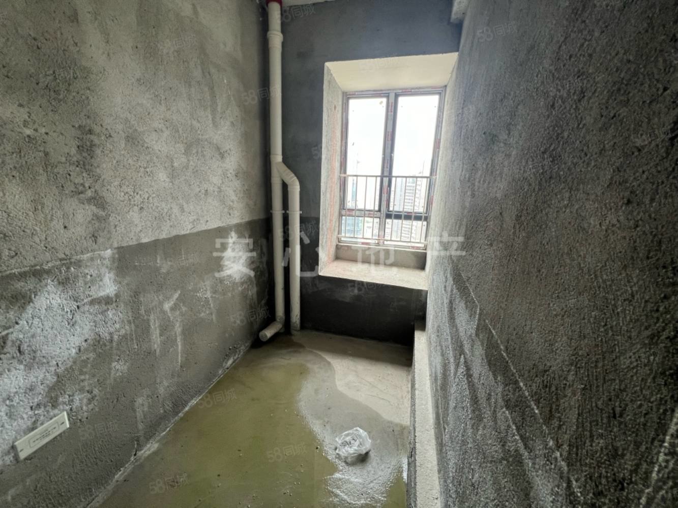 德和领秀广场5室2厅2卫150㎡南北132.6万