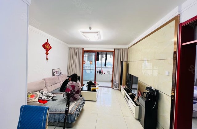 星美城市广场 107平 89.9万 带车位地下室 免大稅
