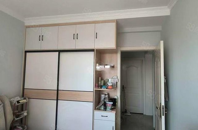 急售小高层华建，月季公园对过精装两室免大税可按揭贷款随时看房