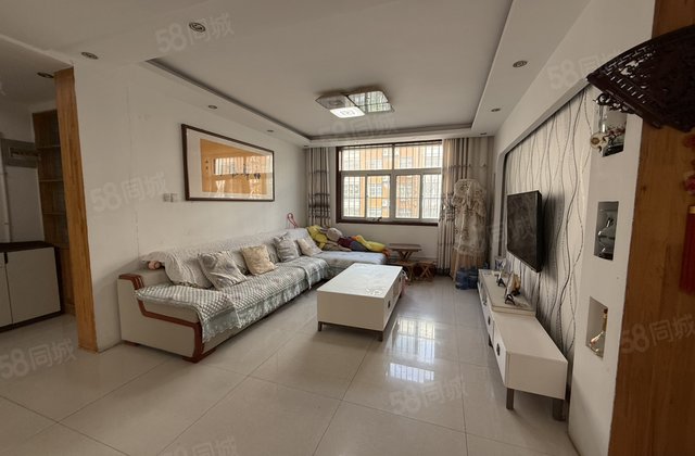 急售 九中香格里小镇 水岸新城 二楼带阳面车库 三室两厅两卫