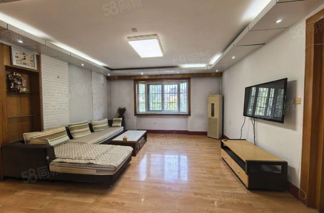 凤凰新城三楼 双卫 双阳台 南北通透三室朝阳 看房方便