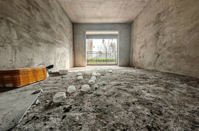 御湖花园3室2厅135㎡63万二手房图片