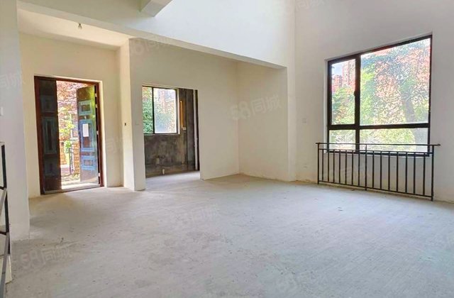 月映长滩栖湖(别墅)3室2厅289.36㎡293万二手房图片