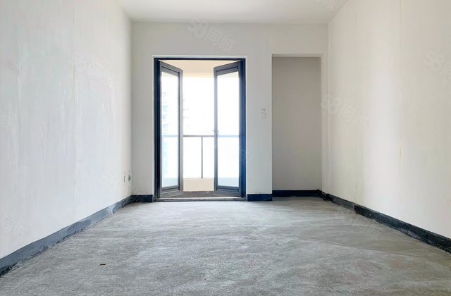 约克郡壹號湖畔3室2厅92.68㎡137万二手房图片