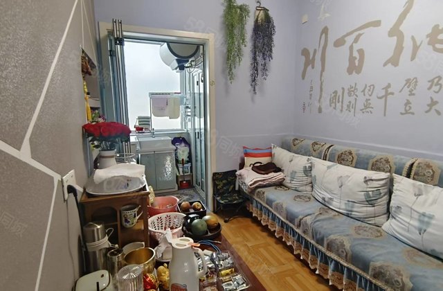 一中北临。精装2室，随时看房