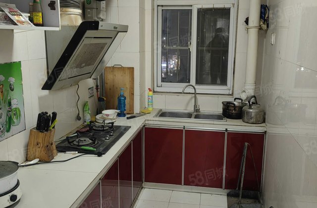 诚意出售 高楼层视野好 南向采光好 医疗配套成熟 看房随时