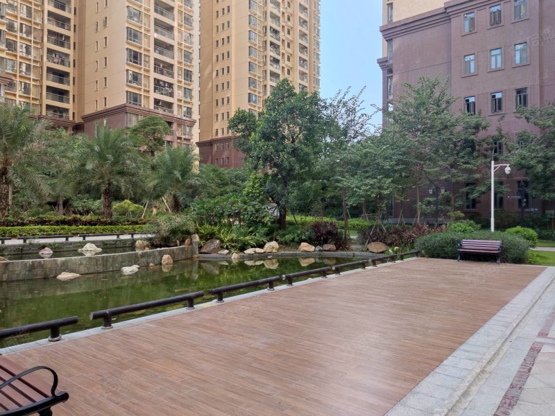 出售御景城三区 17栋13楼 正望普宁广场夜景四房二190平