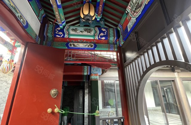 急售！古楼别墅  二进四合院 送300 装修 临湖近 好位置