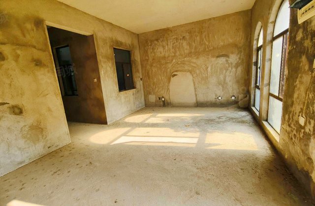 裕田奥莱小镇(别墅)6室2厅219.66㎡180万二手房图片