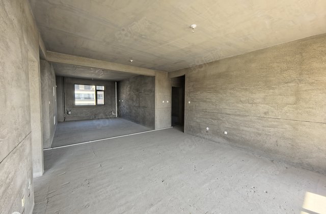 总部天玺城4室2厅216㎡90万二手房图片
