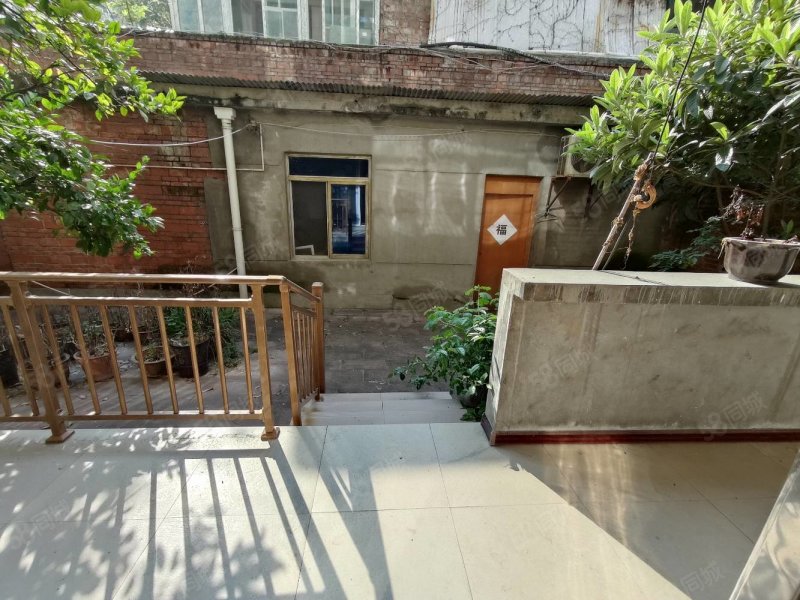 馨华园3室2厅2卫95.03㎡南54.8万