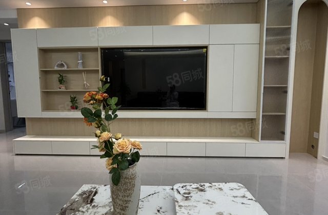 天御华府3室2厅135.5㎡59.9万二手房图片