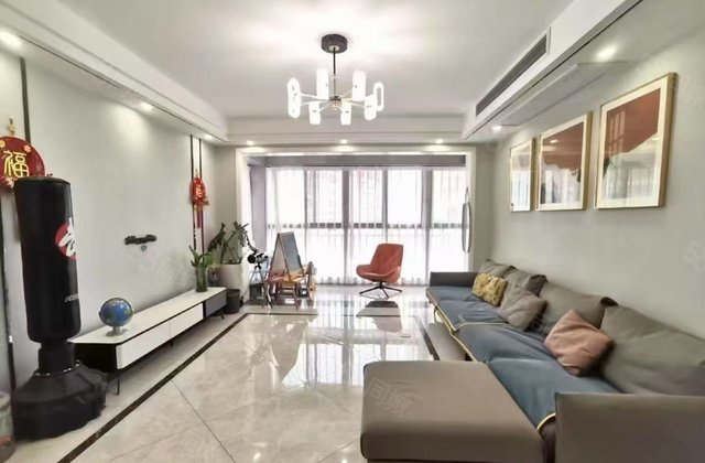 绿宝江南春天(二期)3室2厅132㎡86.8万二手房图片