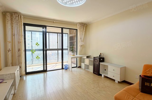 津盘凤凰都(127号)3室2厅131.11㎡109.9万二手房图片