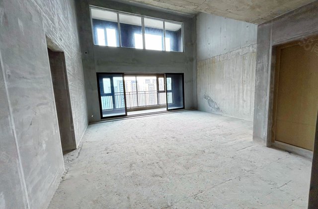 万科麓山4室2厅120㎡140万二手房图片