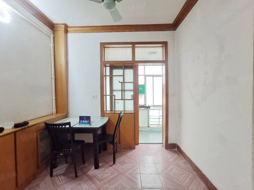 虹美新村3室1厅1卫55㎡南北14.8万