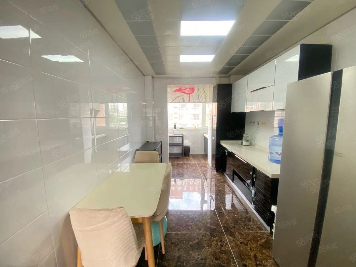 钻石名城(龙山)2室1厅1卫95㎡西南36.5万