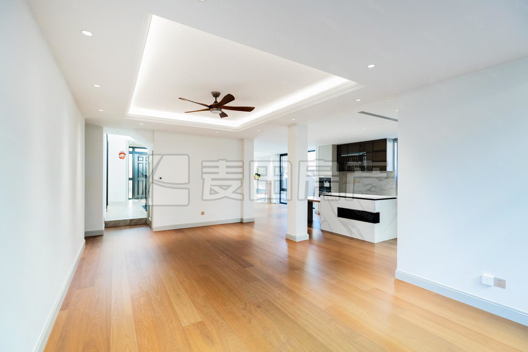 裕京花園別墅5室3廳4衛(wèi)291.11㎡南北2900萬