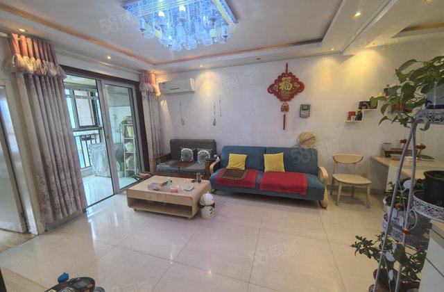 四期新上 卡迪亚两室精装带车位 随时看房