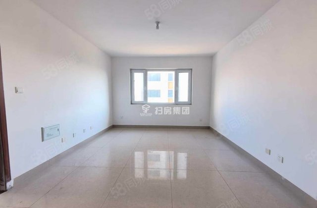 湖边房！岳庄御府，电梯房东边户，双卫，单价五千多，畅博，西湖