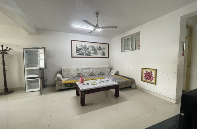 急售！汽车总！站万达附近 单价6千多 刚需的看过来