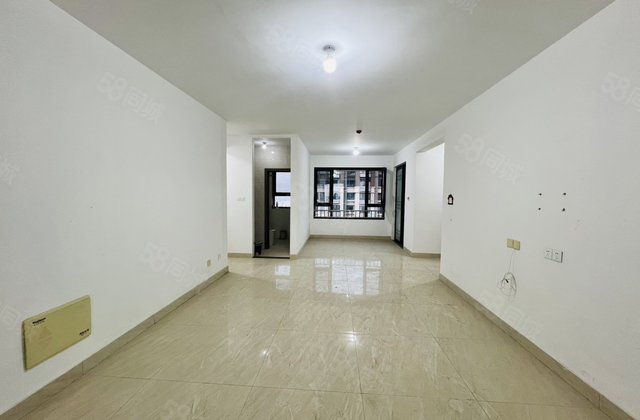 荣盛锦绣观邸  次新房 送车位 采光视野   三叶草户型