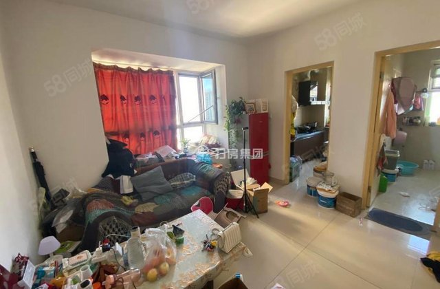 老文轩，羡林苑，急售，中间楼层，边户，两室两厅，