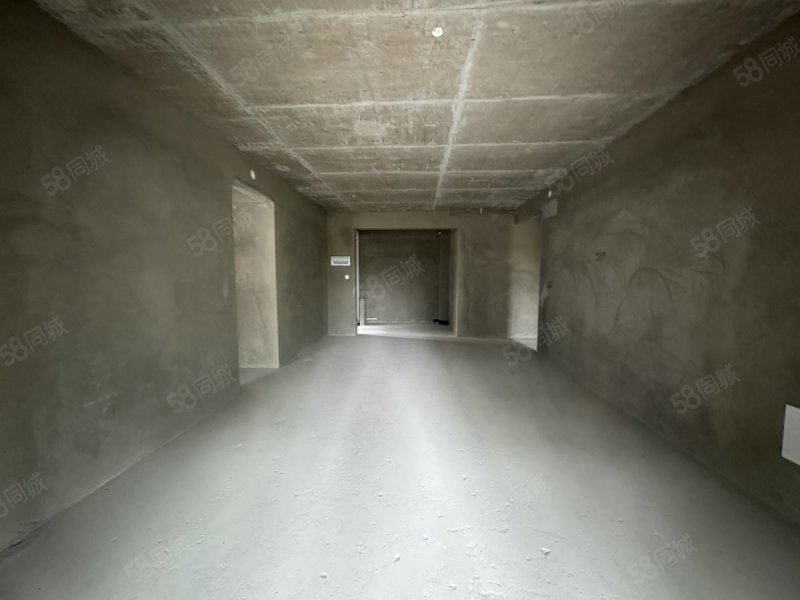 邦泰云璟(北区)4室2厅2卫134㎡南北101万