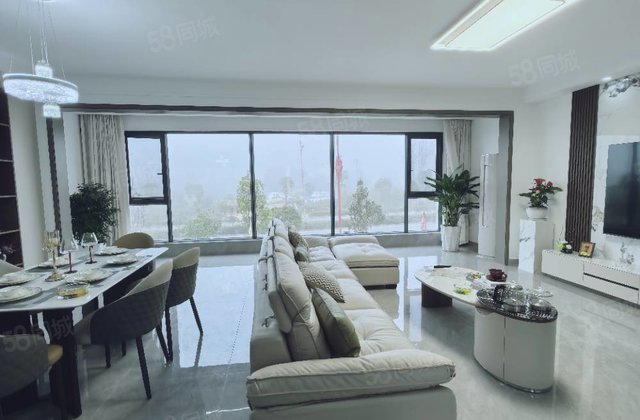 楚雄院子3室2厅145㎡63万二手房图片