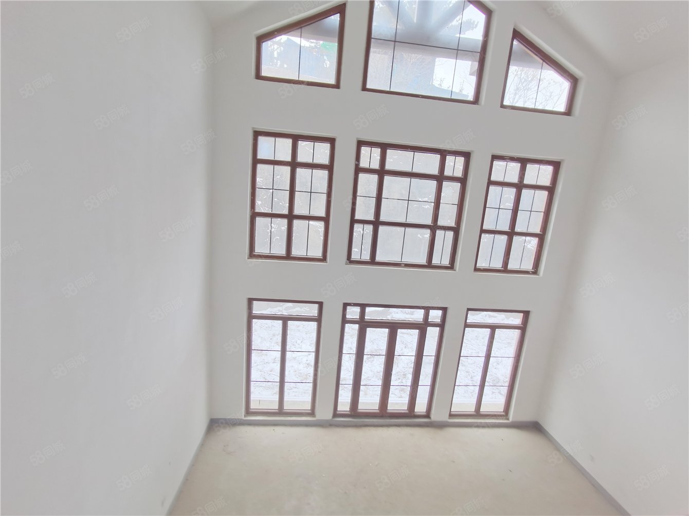 天恒半山世家7室3廳4衛(wèi)414.72㎡南北1550萬