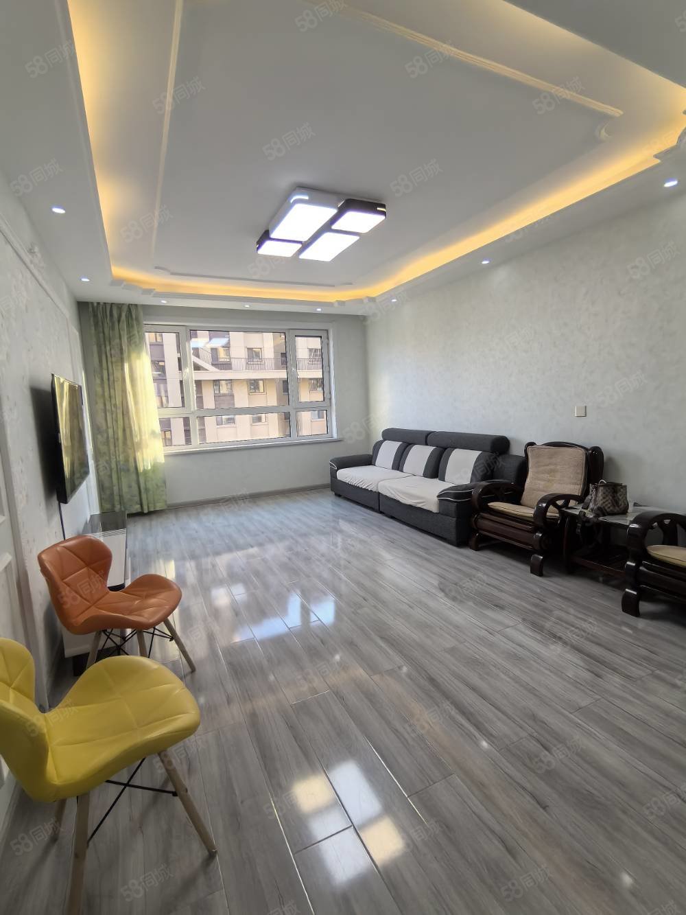 易航华府2室2厅1卫94㎡南北58.8万