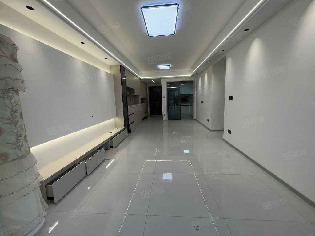 应城市碧桂园云玺3室2厅2卫107㎡南68.8万