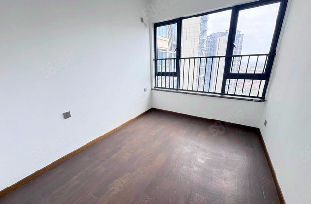 华侨城云邸4室2厅115.18㎡188万二手房图片